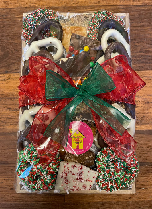 Pretzel & Chocolate Lover's TrayChocolate Covered Pretzel & Gourmet Chocolate PlatterA great gift selection for the chocolate lover. A variety of chocolate-covered pretzels and handmade chocolates. Colors vary by season.
Same Day Delivery Available