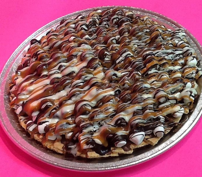 Caramel S'mores Chocolate PizzaChocolateOur famous Caramel S'mores Chocolate Pizza is three kinds of chocolate, marshmallows, graham crackers and topped with drizzled caramel. Best when served warm.
Same D