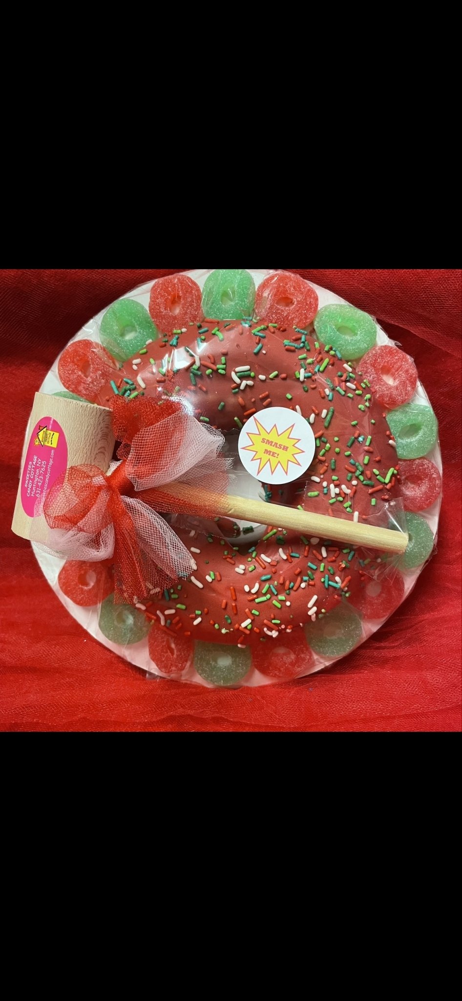 Smash Donut!candy giftMake your gift a Smash Hit with our Smash Donuts! A chocolate shell filled with a variety of gummy candies.
Same Day Delivery Available