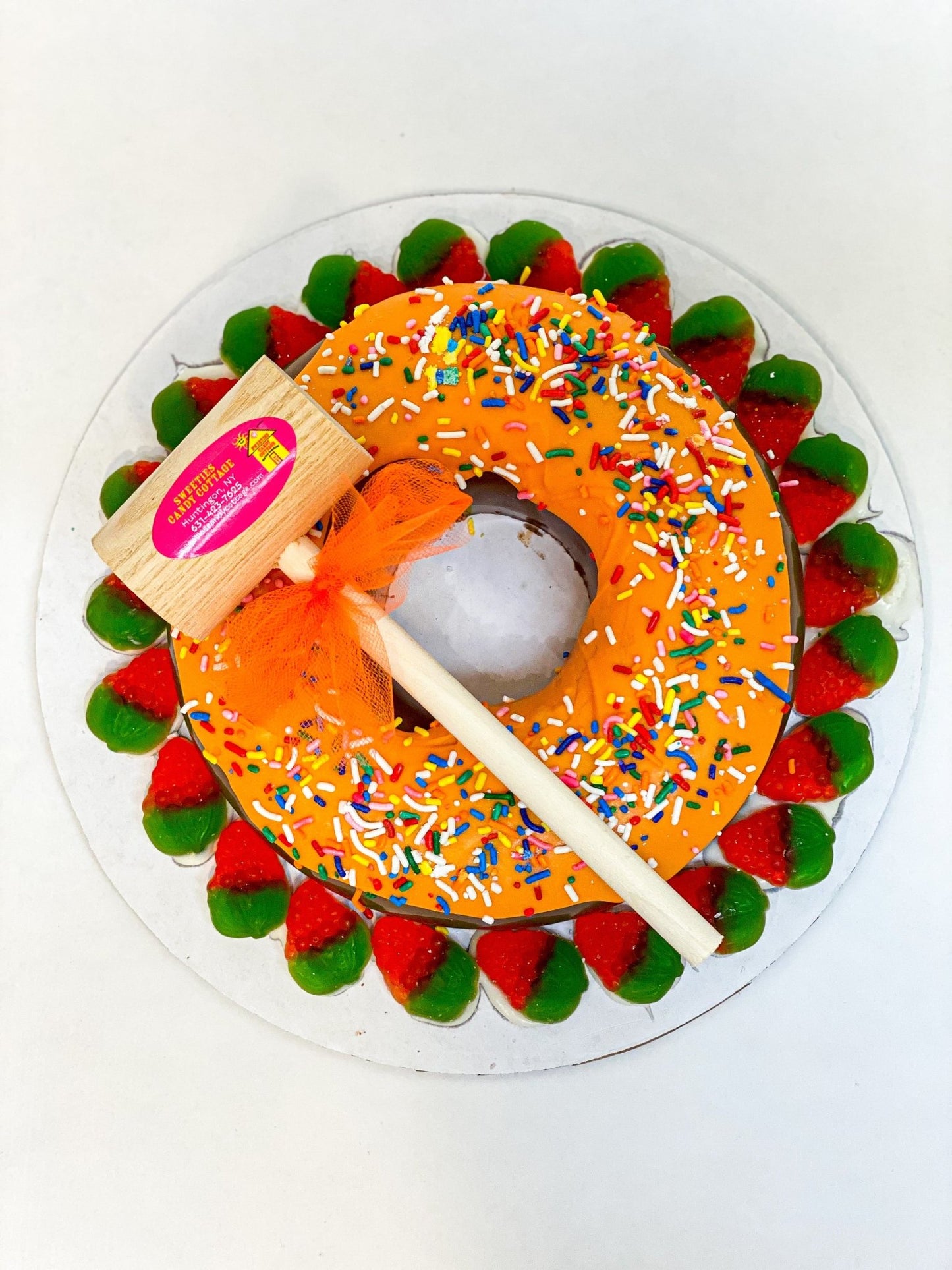 Smash Donut!candy giftMake your gift a Smash Hit with our Smash Donuts! A chocolate shell filled with a variety of gummy candies.
Same Day Delivery Available