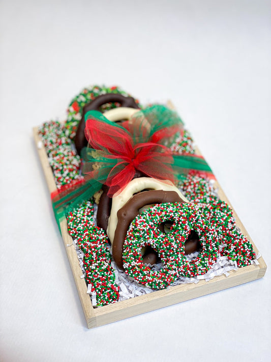 The Holiday Sweet SolutionA perfect pairing of pretzels &amp; homemade non-pareils.
Same Day Delivery Available