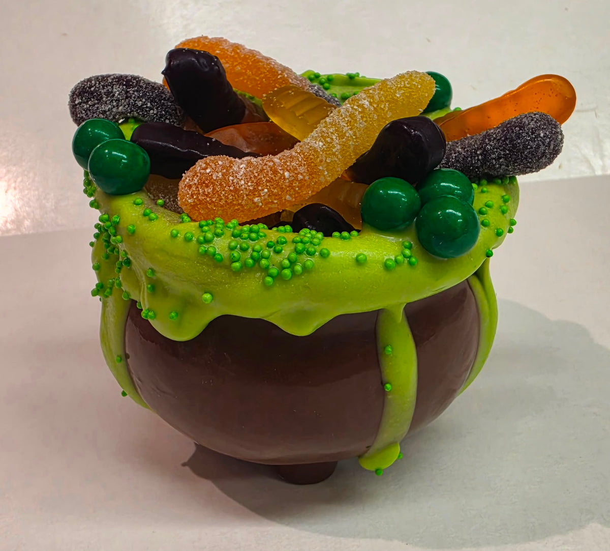 Halloween Spooky Gummy Filled Cauldrons - Sweeties Candy Cottage