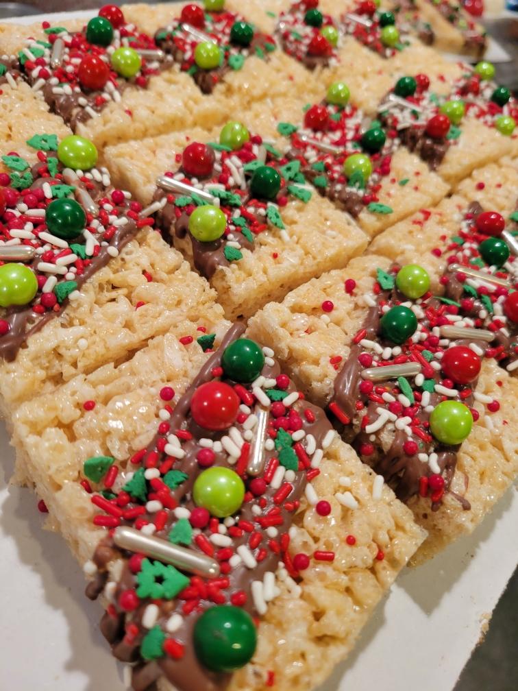 Christmas Rice Krispie Treats - Sweeties Candy Cottage