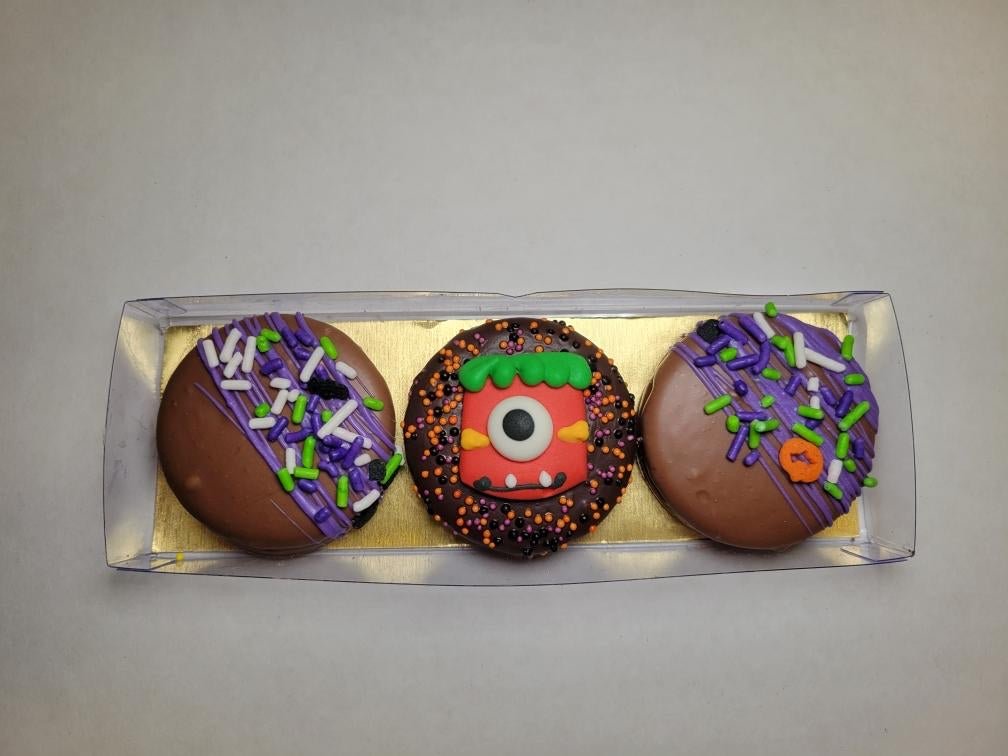 Halloween Oreos - Sweeties Candy Cottage